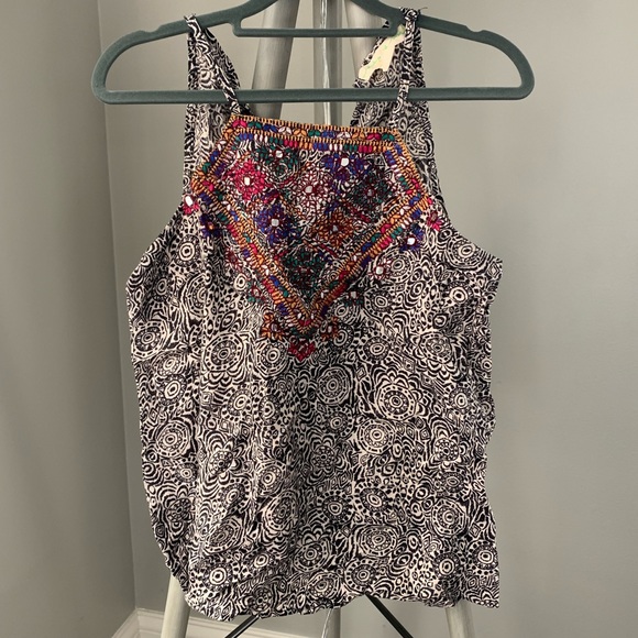 Embroidered Boho Top - Picture 2 of 3